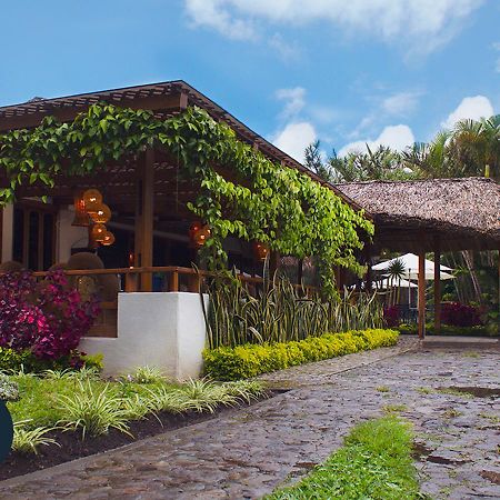 Hotel Dos Mundos Panajachel Bagian luar foto